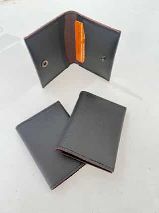 Porte cartes marron foncé