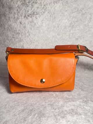 Sac à main en cuir orange