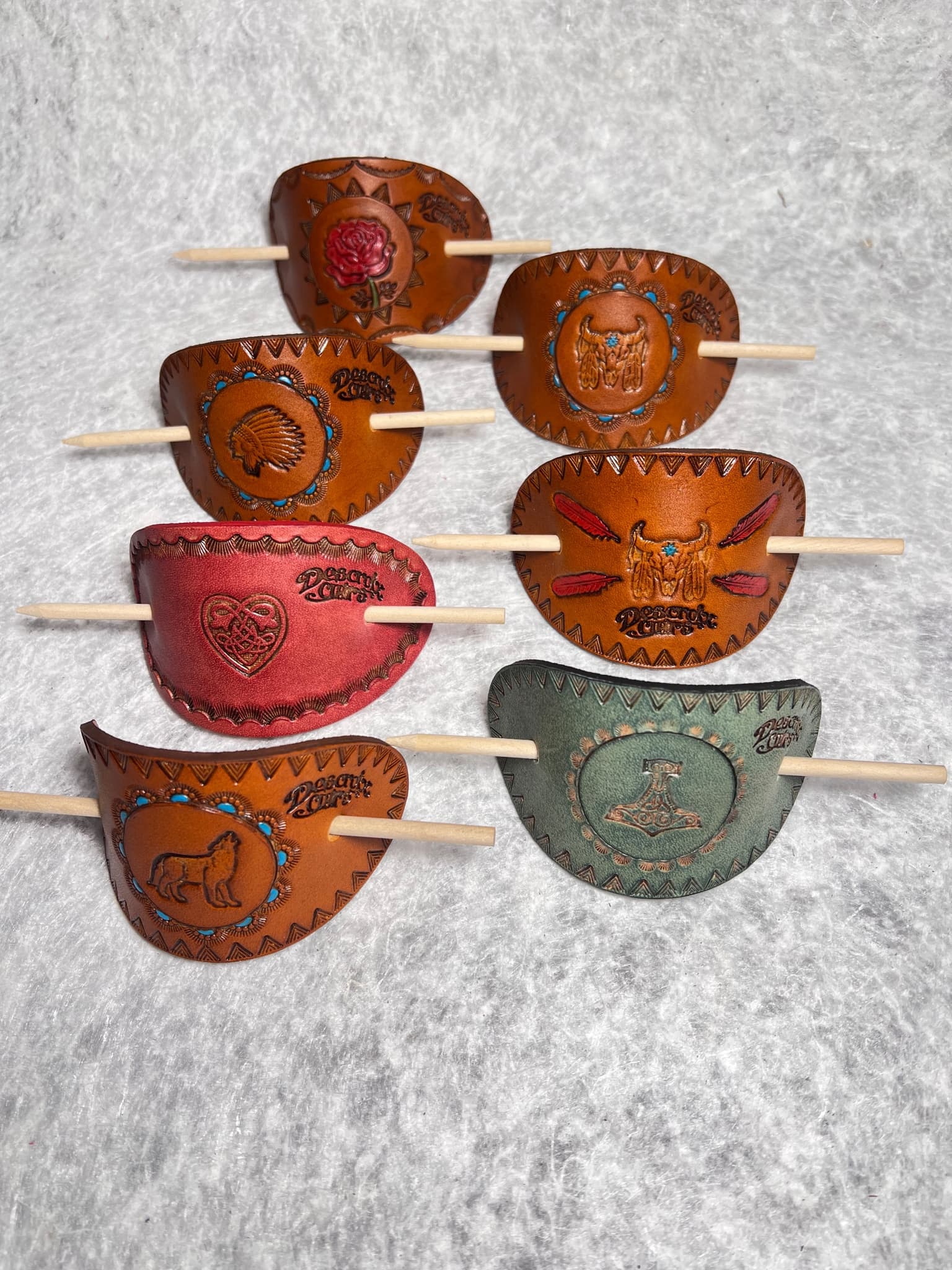 Barrettes à cheveux repoussés