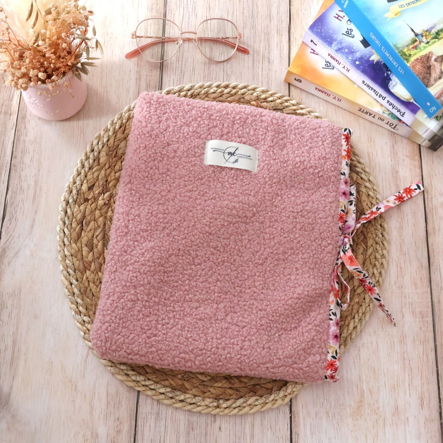 Pochette pour livre broché en bouclette - plusieurs coloris
