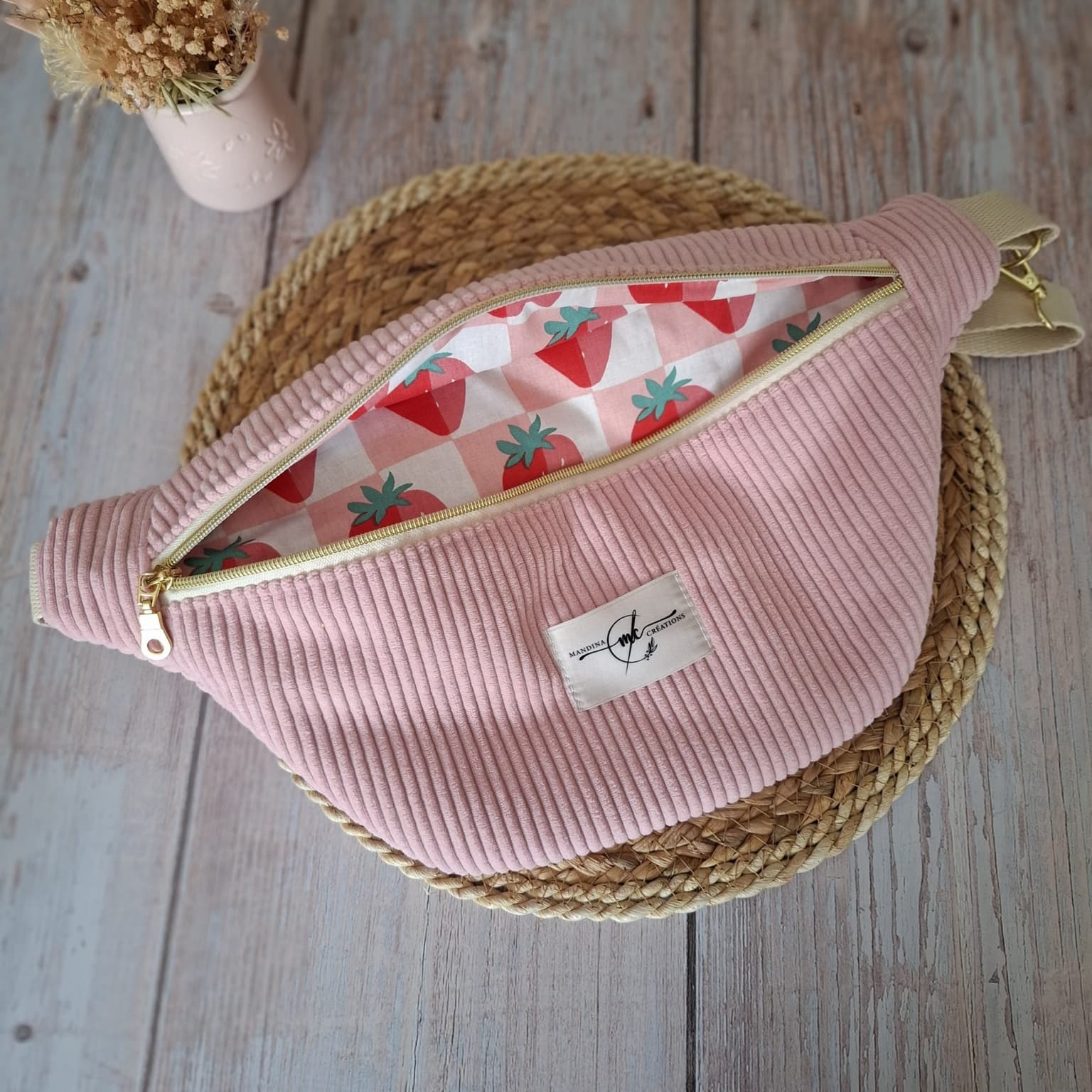 Sac banane XL en velours côtelé rose bonbon – tissu fraises - sans poche intérieure zippée