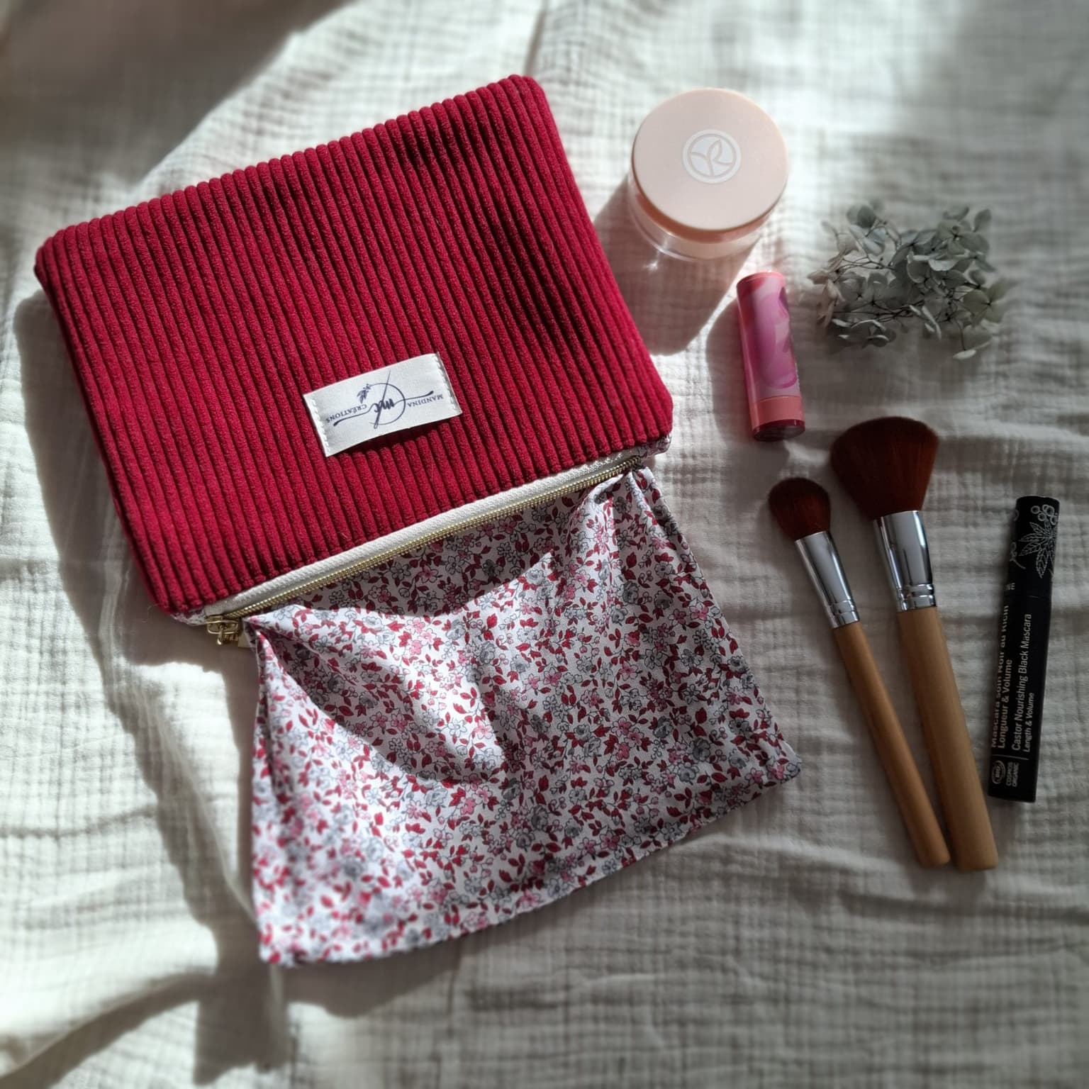 Pochette plate en velours côtelé bordeaux - tissu Léonie rouge